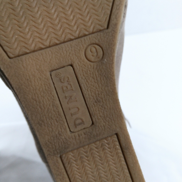 Dunes Womens Zoey Wedge Ankle Boots Size 9 Taupe Faux Suede Booties - Picture 9 of 11